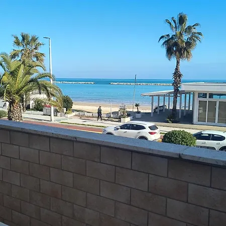 بيت ضيافة Il Canto Del Mare &